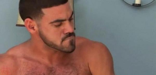  hot hairy bear fucks and cums on twink